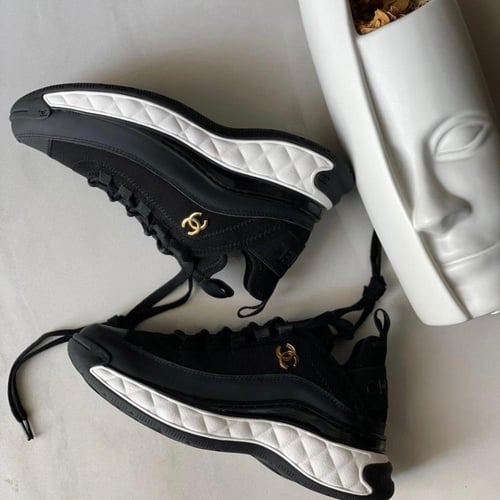 شانيل Sport Trail اسود