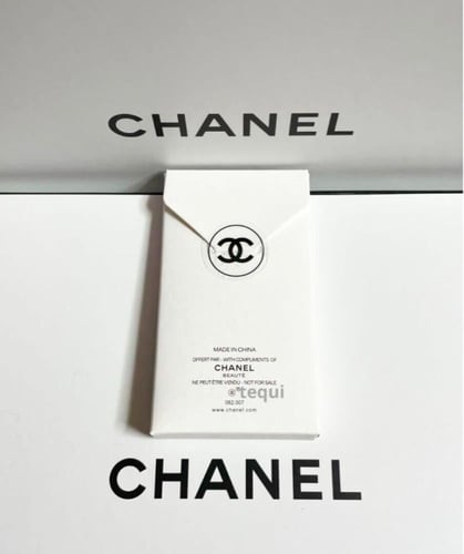 شباصات شانيل مع الملحقات بدون ورده