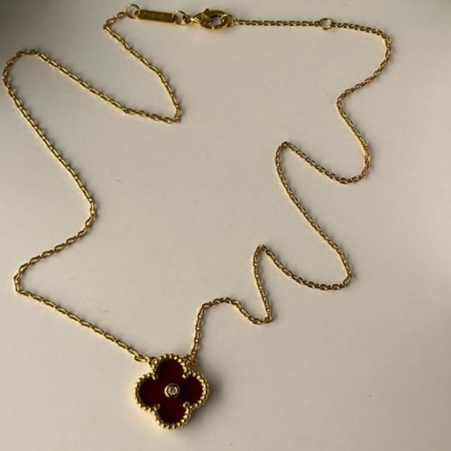 سلسال فان كليف ورده وحده لون عودي شامل الملحقات