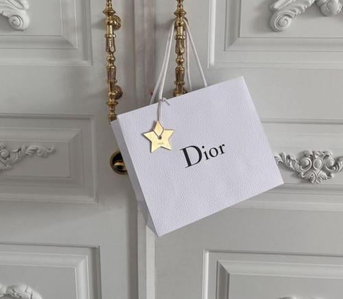 كيس كبير مع نجمه الديور المعدنية الذهبيه الاصلية