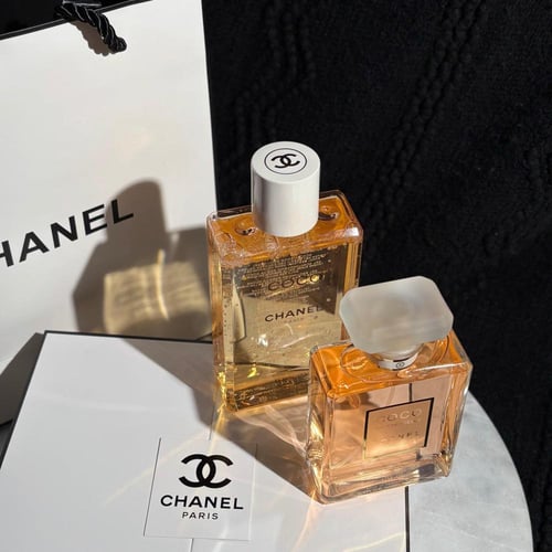 مجموعة كوكو شانيل مكونه من عطر 100 مل + شاور جل 20...