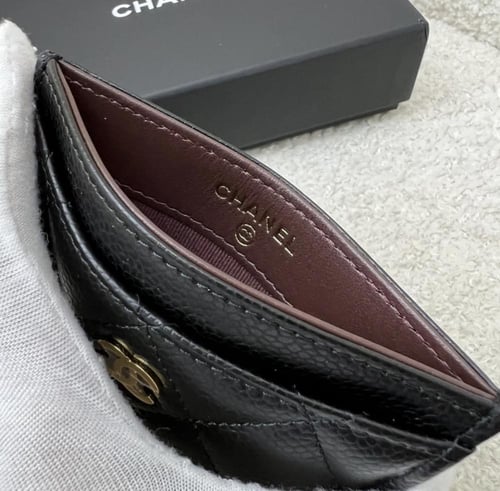 كارد هولدر شانيل " ذهبي "