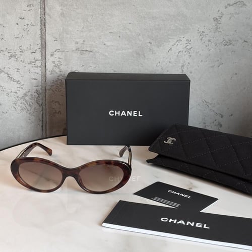 نظارات شانيل اسود