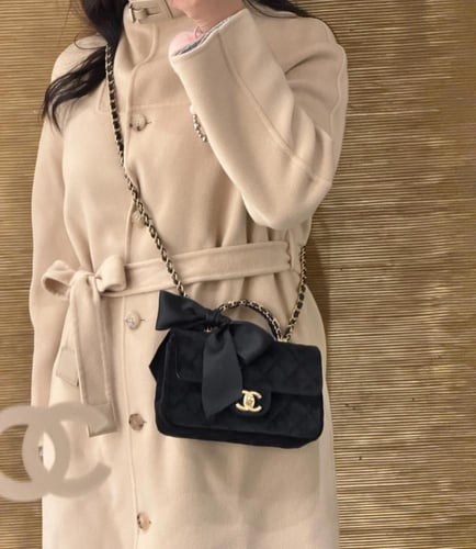 حقيبة شانيل مخمل