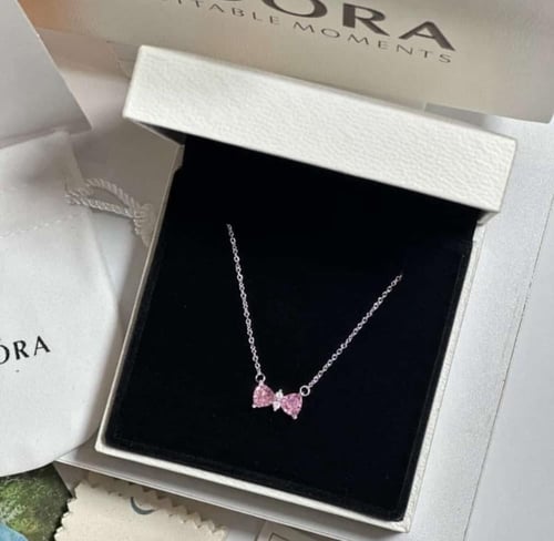 سلسال باندورا PANDORA فيونكه وردي مع ملحقات