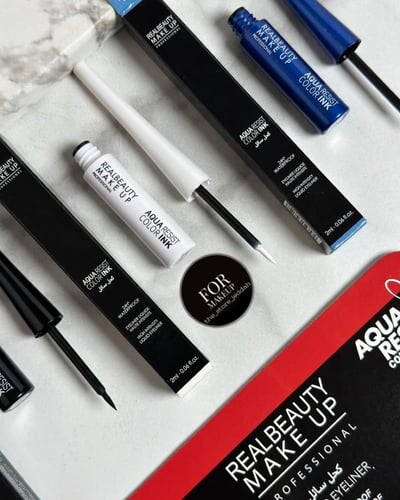 لاينر ملون 3 الوان