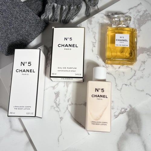 عطر ان فايف شانيل + بودي لوشن شانيل