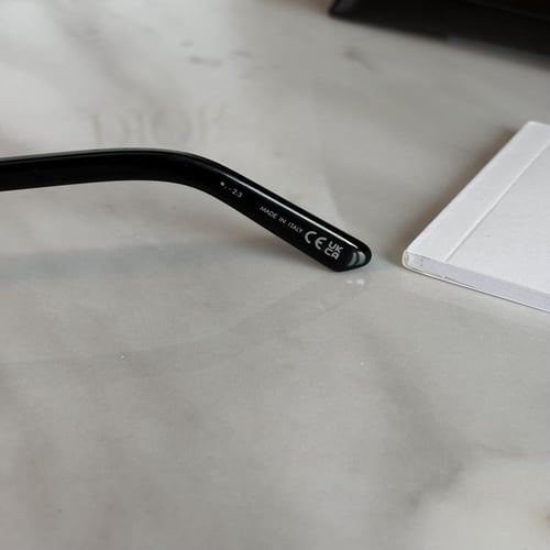 نظارة كريستيان ديور اسود