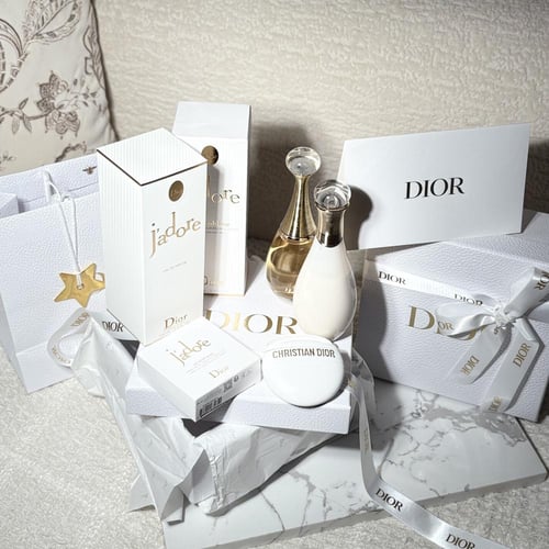 عروض اليوم الوطني 95