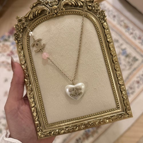 سلسال شانيل لون برونز مو ذهبي صريح مع ملحقات عاديه