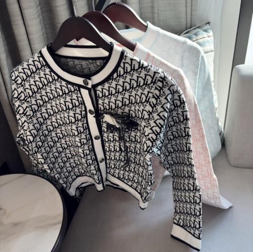 بلايز شتويه ديور فري سايز