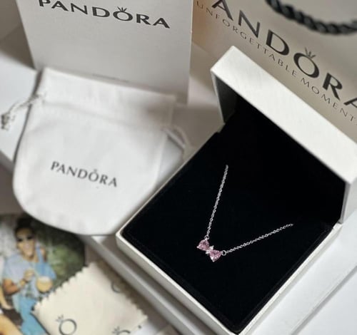 سلسال باندورا PANDORA فيونكه وردي مع ملحقات