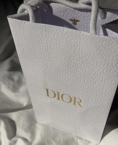 كيس ديور وسط مع شريطه