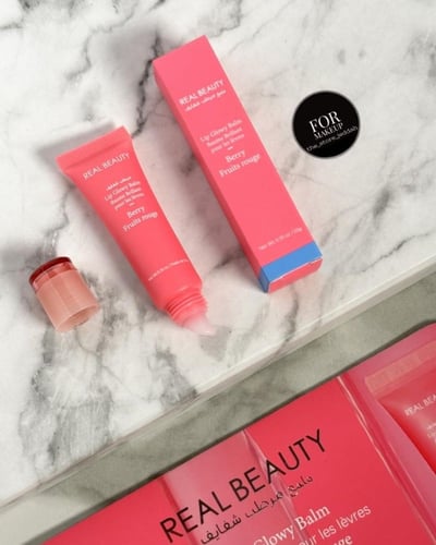 مرطب وملمع الشفايف بديل لانجي