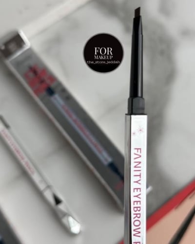 قلم حواجب بديل بنفت دارك او شوكليت قريبه من بعض بر...