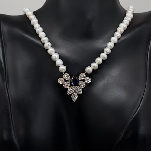 عقد تصميم الألماس واللؤلؤ الفاخر