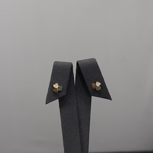 حلق ذهب ناعم