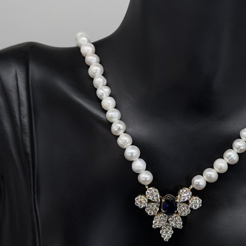 عقد تصميم الألماس واللؤلؤ الفاخر