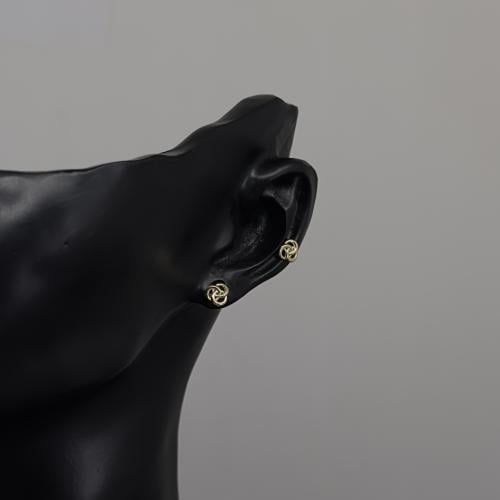 حلق ذهب ناعم