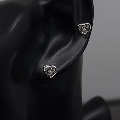 حلق الألماسة الراقصة