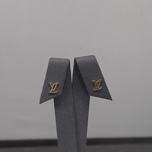 حلق ذهب ناعم