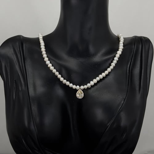 عقد ذهب لؤلؤ