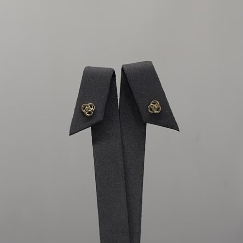 حلق ذهب ناعم