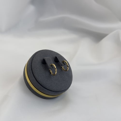 حلق ذهب عيار 18 وزن 0.76