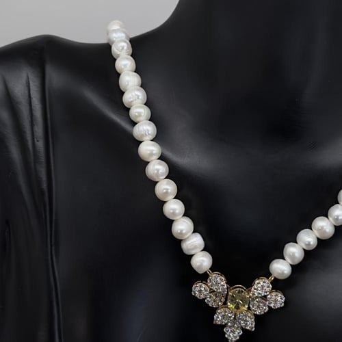 عقد تصميم الألماس واللؤلؤ الفاخر