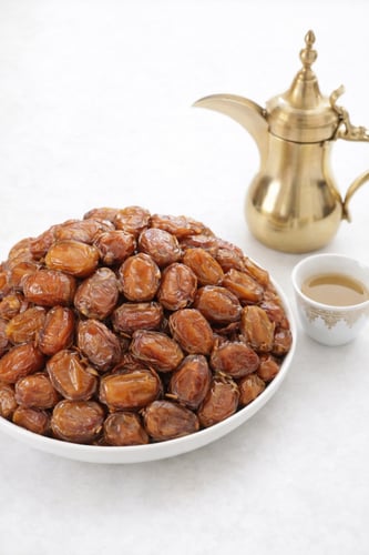 تنكه وسط تمر مكنوز اخلاص نجران بشمار