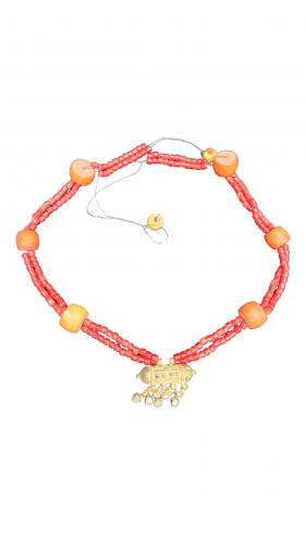 عقد من المرجان ابصناعي والمعدن قديم ونادر جدا