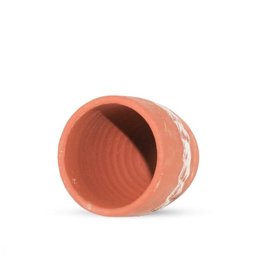 كوب من فخار مزين باللون الأبيض(تركي)