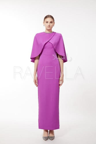 فستان مع كيب بكرستال يدوي