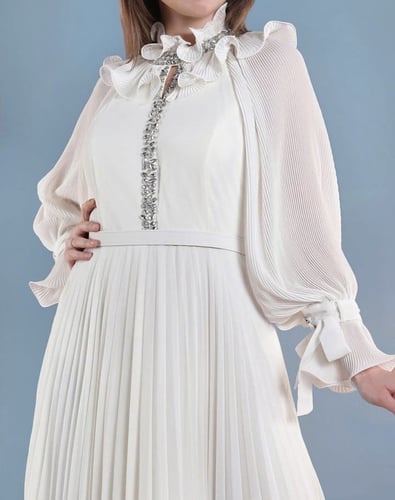 فستان شيفون بكرستال مع حزام