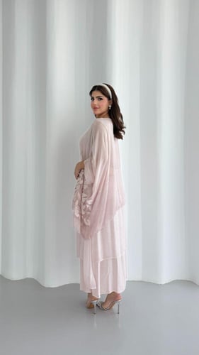 طقم لوتشي وردي