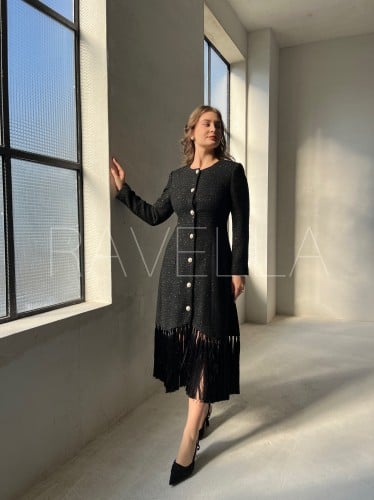 فستان شتوي تويد وهدب