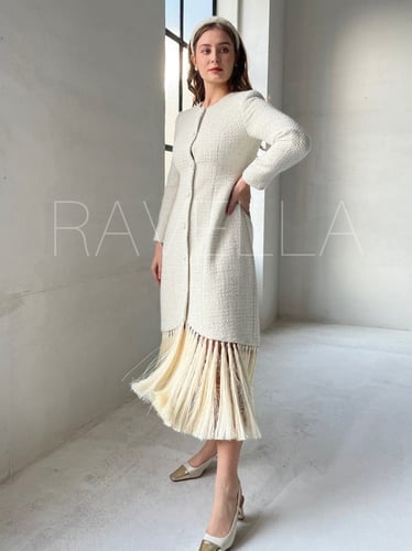 فستان شتوي تويد وهدب