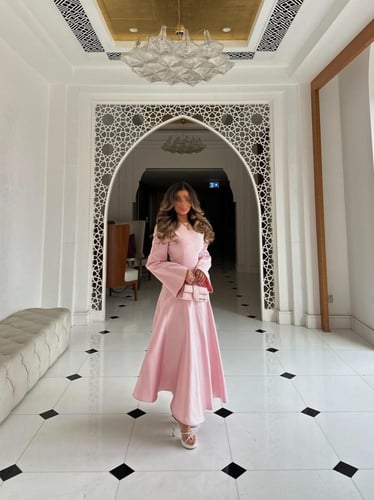 فستان رِقه وردي