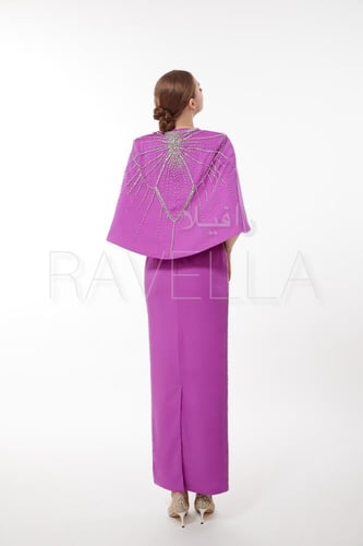 فستان مع كيب بكرستال يدوي