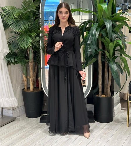 طقم تيور كريب وشيفون بشك على الأكتاف