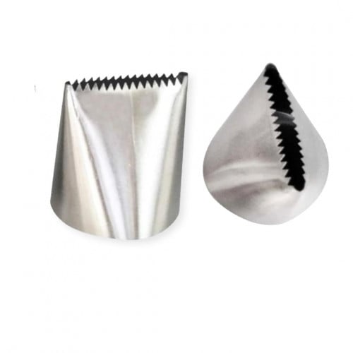 قمع عملاق (مسنن)