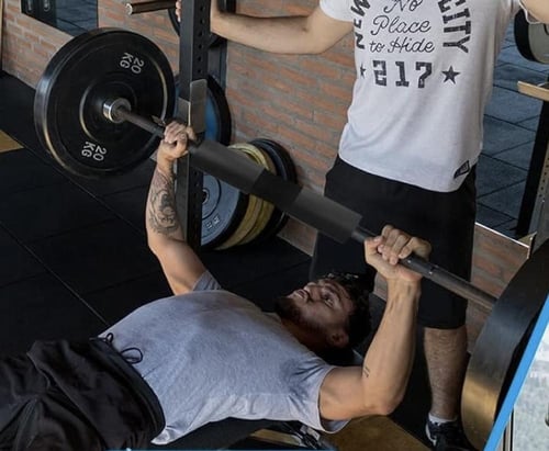 واقي بار اسفنجي لحمل الأثقال