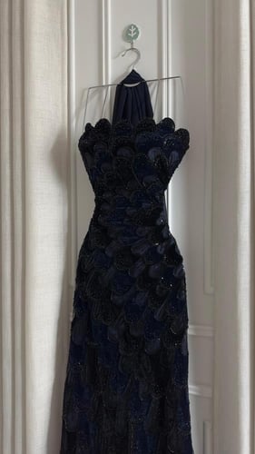 فستان تنفيذ R BOUTIQIE