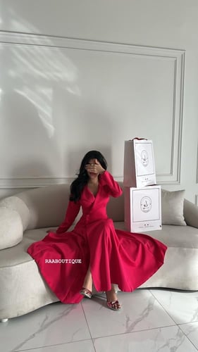 فستان تنفيذ R BOUTIQUE