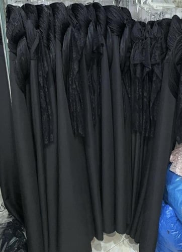 فستان تنفيذ R BOUTIQIE باربي