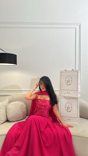 فستان R BOUTIQUE تسليم فوري