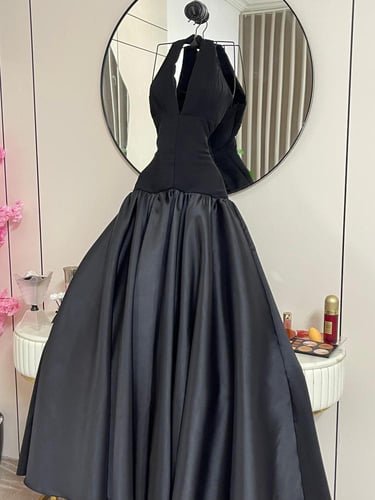 فستان تنفيذ R BOUTIQUE