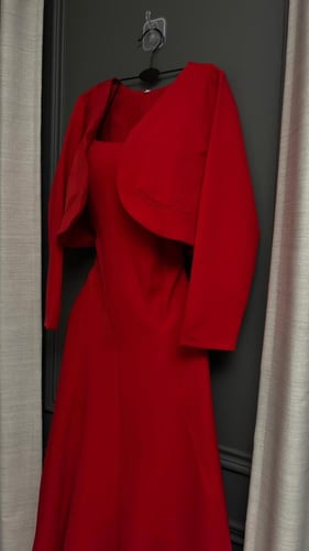 فستان تنفيذ R BOUTIQUE قطعتين