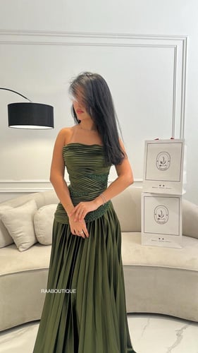 فستان R BOUTIQUE تسليم فوري