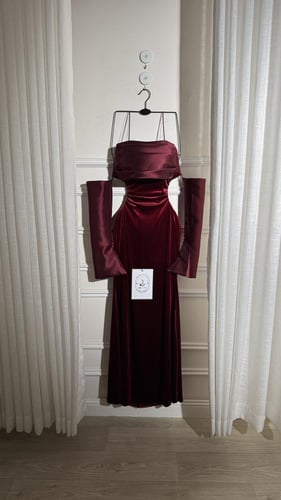 فستان تنفيذ R BOUTIQUE